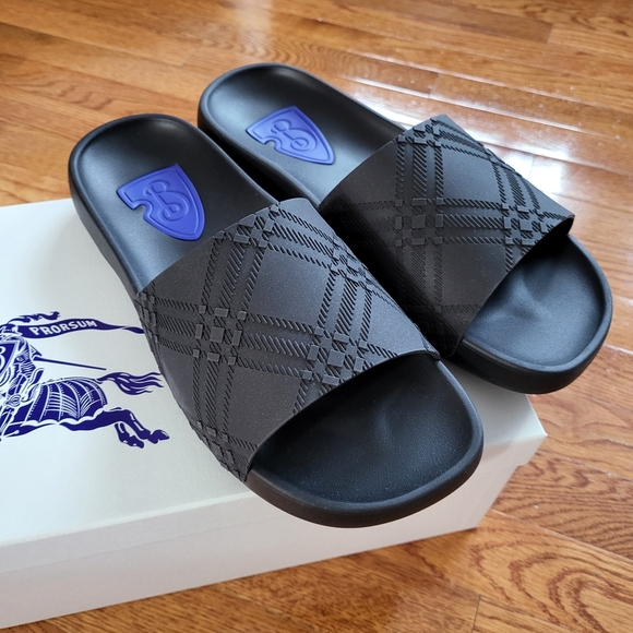 Burberry Black Patterned Slide Sandals